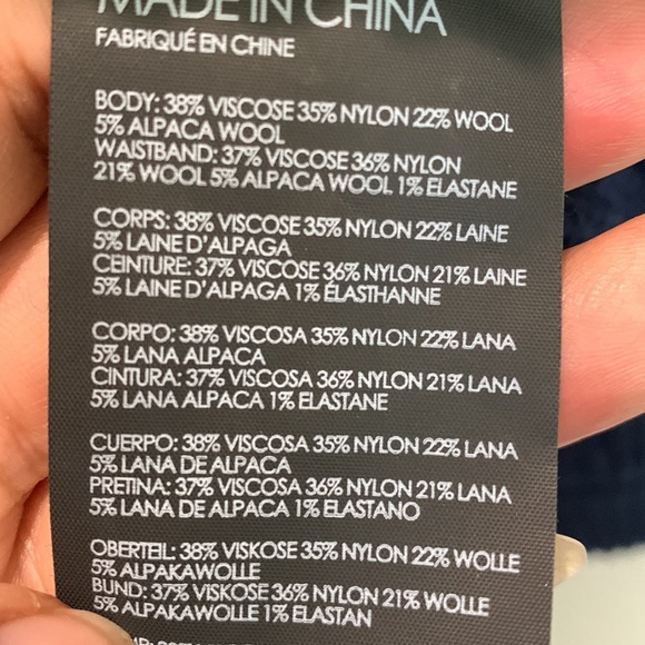 Club Monaco tinna ballon sleeves navy blue sweater size Sp - Picture 9 of 10